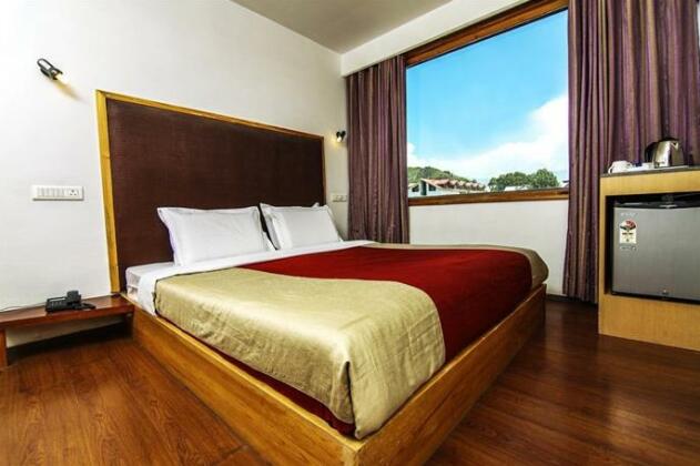 Hotel Holiday Plaza - Photo3