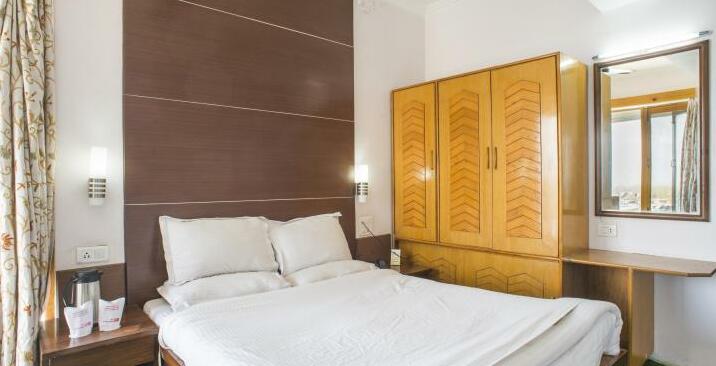 Hotel Imperial Lake View - Photo2