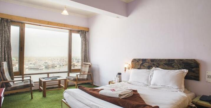 Hotel Imperial Lake View - Photo3