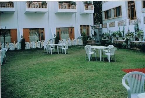 Hotel International Srinagar - Photo2