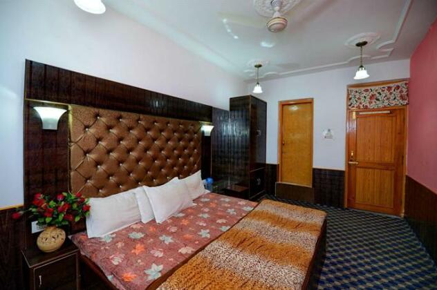 Hotel Kohinoor Srinagar - Photo2