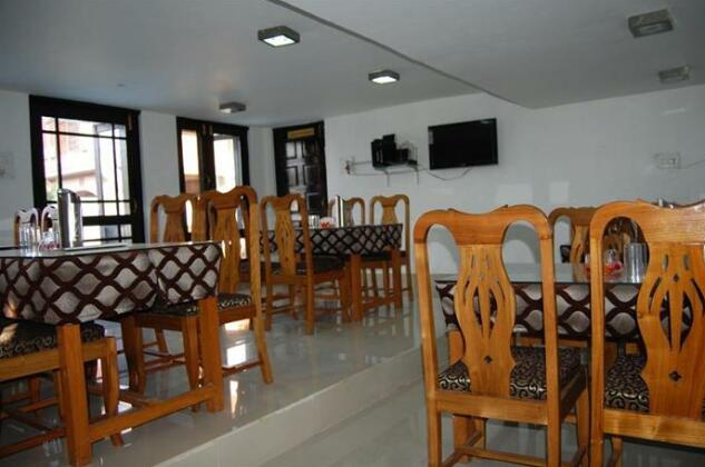 Hotel Landmark Srinagar - Photo2