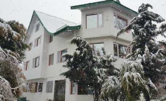 Hotel Mirage Srinagar - Photo2