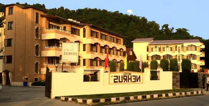 Hotel Nehrus - Photo2