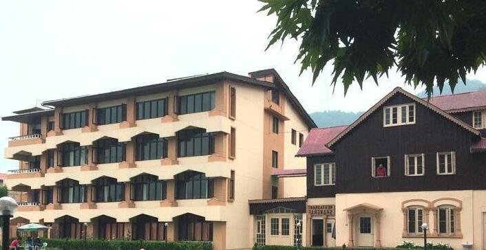 Hotel Nehrus - Photo3