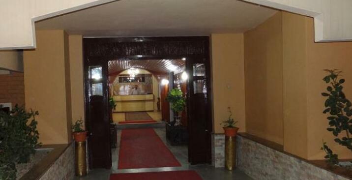 Hotel Nehrus - Photo4