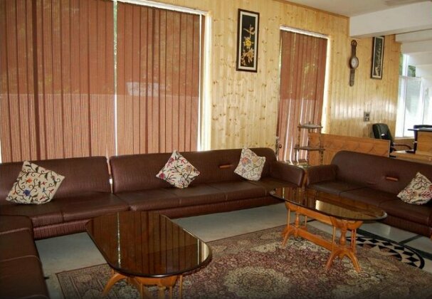 Hotel Pearl Continental Srinagar - Photo3