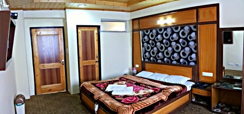 Hotel Regal Palace - Photo2