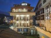 Hotel Relax Inn Srinagar - Photo2