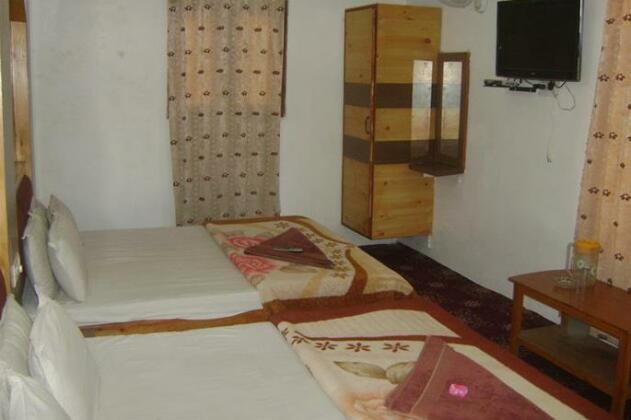 Hotel Sara Srinagar - Photo5