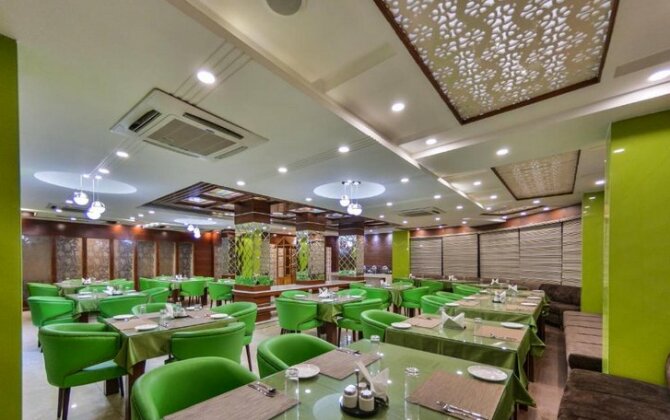 Hotel Six Seasons - Photo3