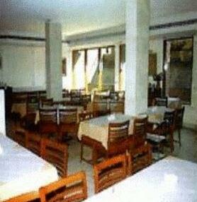 Hotel Zabarvan - Photo2