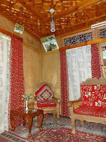 Houseboat Moon of Kashmir - Photo5