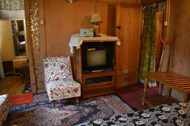 Houseboat New Zaitoon - Photo4