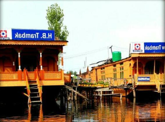 Houseboat Trambak - Photo4