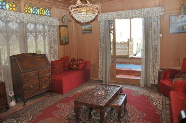Houseboat Zaindari Palace - Photo3