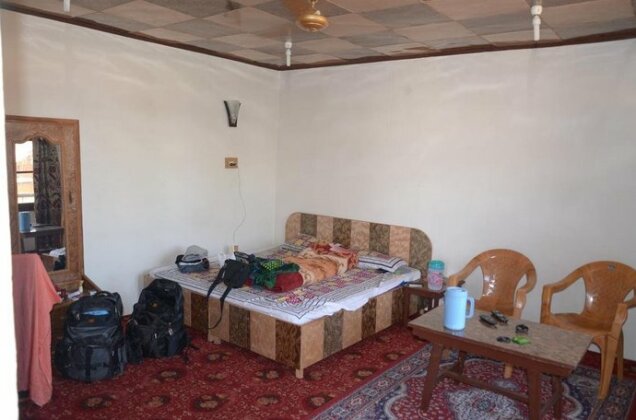 Howrah Guest House - Photo3