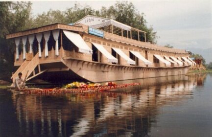 Jewel Of Kashmir Heritage Group Of House Boat