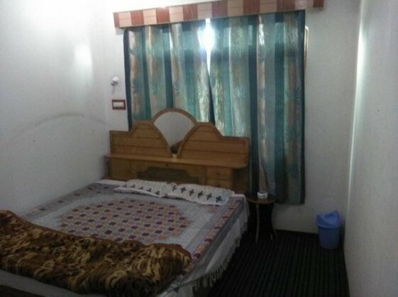 Kashmir naaz - Photo4