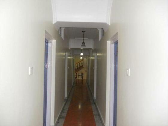 Krimzon Manor - Photo2