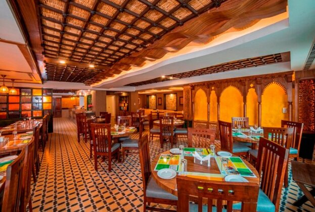 Lemon Tree Hotel Srinagar - Photo4