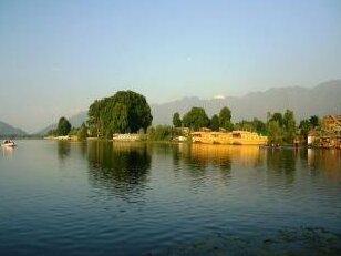 Marco Polo Houseboats - Photo2