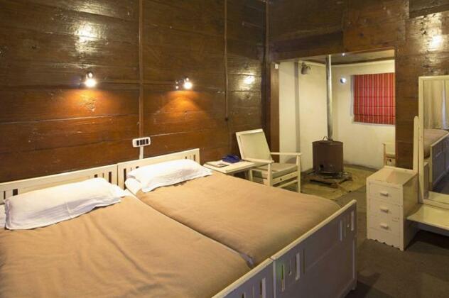 Nedous Hotel Gulmarg - Photo4