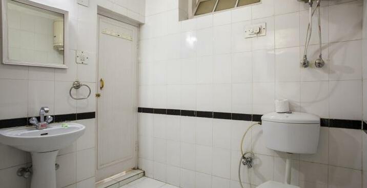 OYO 5174 Hotel Pamposh - Photo4