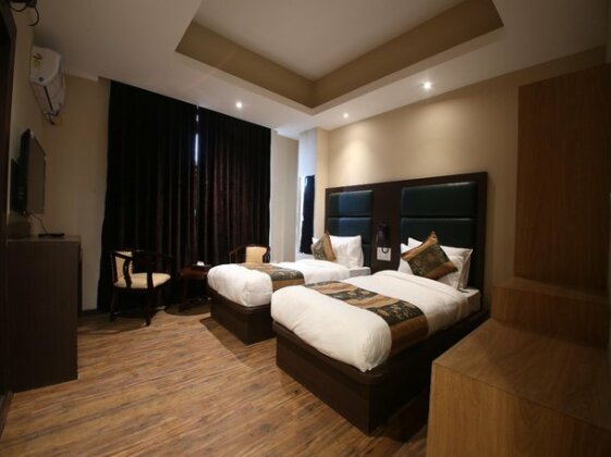 Palette - Golden Tulip Kashmir - Photo4