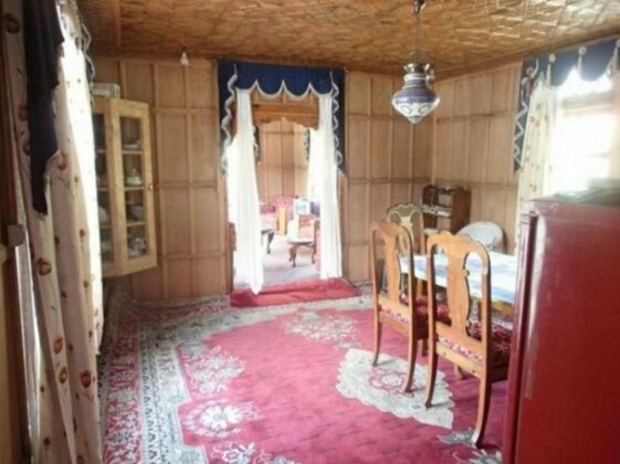 Pamela Houseboat - Photo5