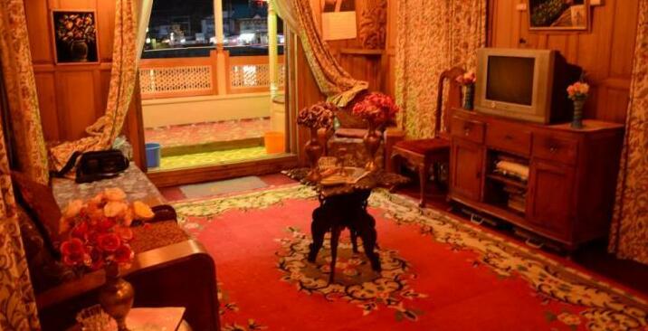 Paris House Boat - Photo3