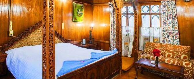 Privilege Houseboats - Photo4