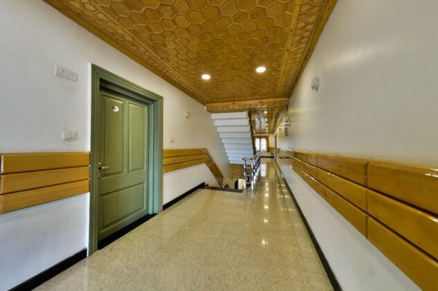 Royal Comfort Regency - Photo3