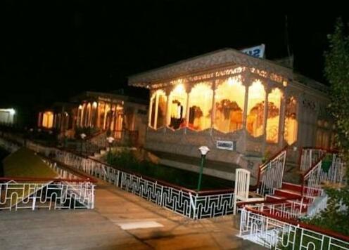 Shahbaaz Group of Houseboats - Photo2