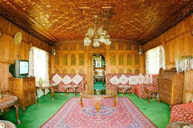 Shahbaaz Group of Houseboats - Photo5