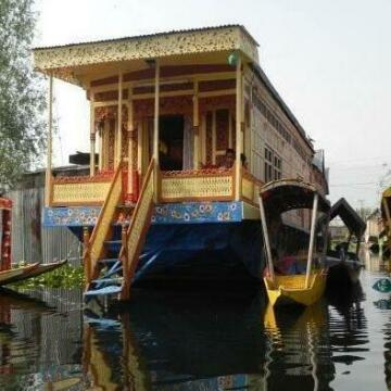 Shahenshah Group of House Boats