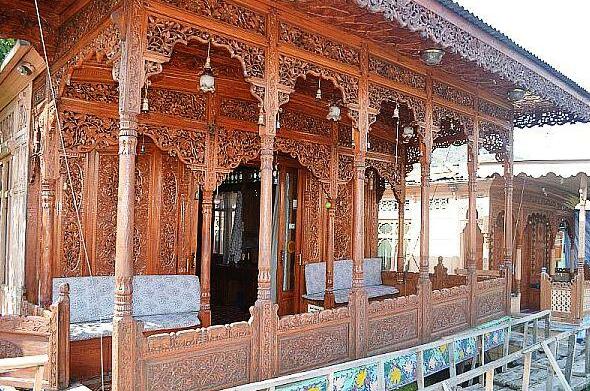 Shangloo Group of house boats - Photo2