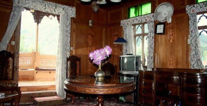 Shreen Group Of Houseboats - Photo5