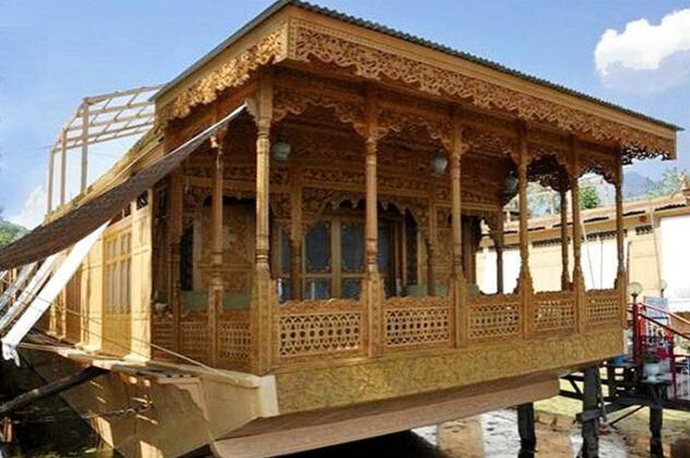 Tajmahal Houseboats - Photo5