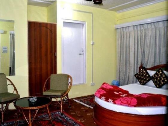 The Capital Inn Srinagar - Photo4