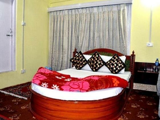 The Capital Inn Srinagar - Photo5