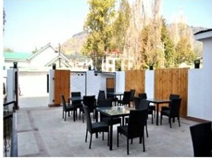 The Resident Hotel Srinagar - Photo4