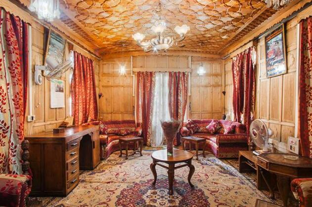 Trambak Group of House Boats - Photo2