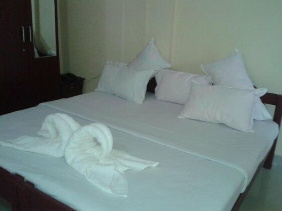 OYO 10716 Hotel Chingly Residency - Photo3