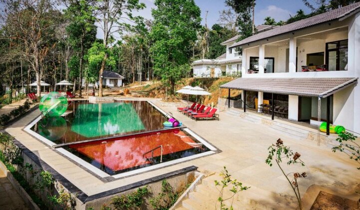 Sterling Wayanad - Photo3