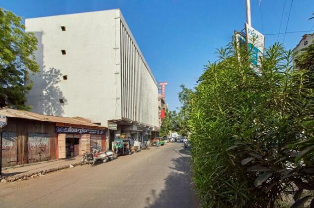Hotel Akash Surat - Photo2
