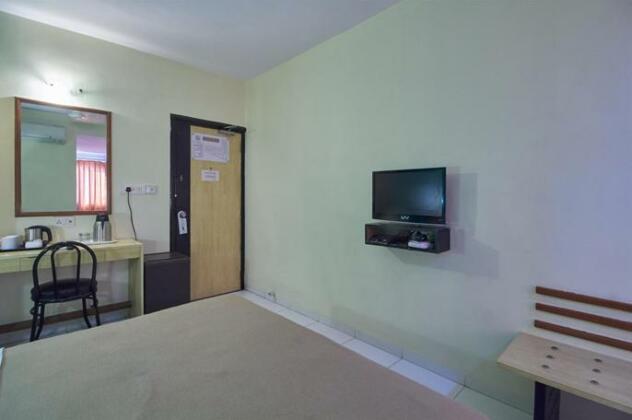 Hotel Golden Star Surat - Photo3