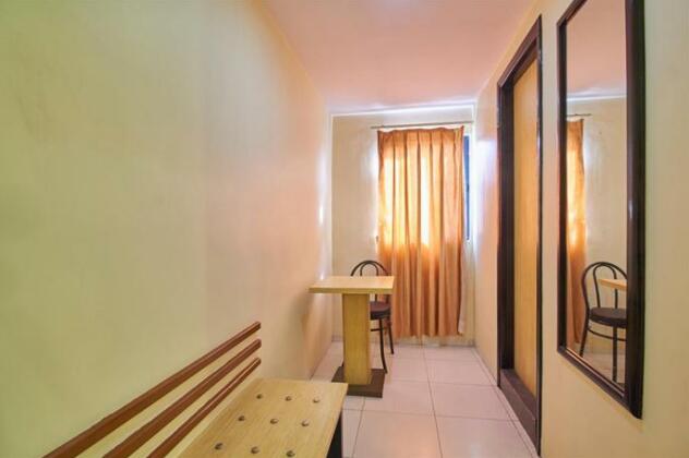Hotel Golden Star Surat - Photo4