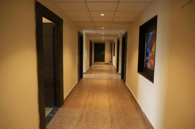 Hotel Millennium Surat - Photo2