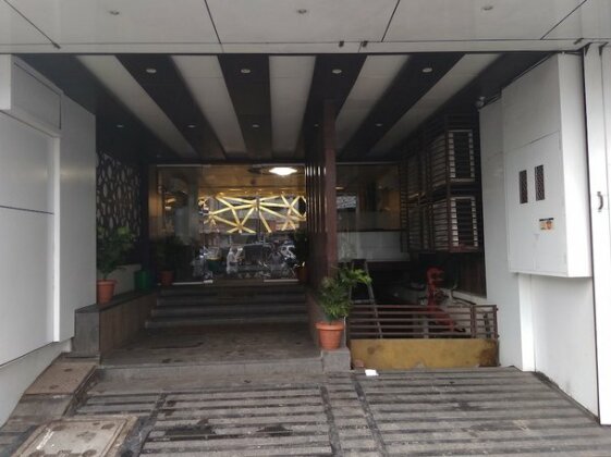 Hotel Rest Inn Surat - Photo3